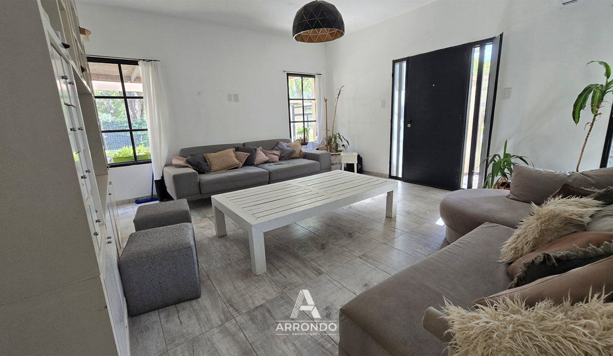 ArrondoProp_01_LivingAcceso02