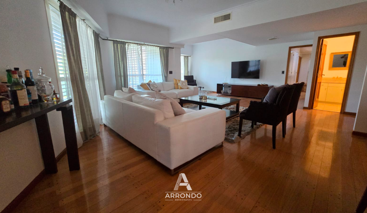 ArrondoProp_Paraguay800_LivingComedor1