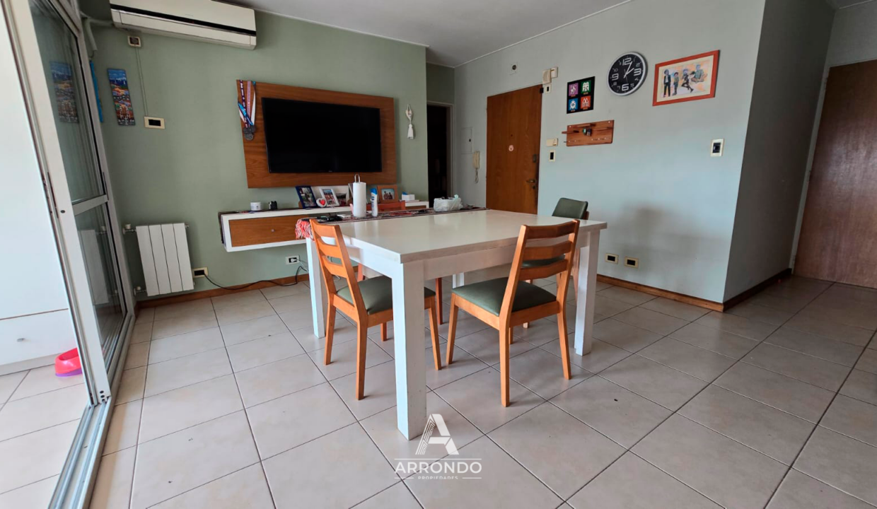 ArrondoProp_Rodriguez1600_Cocina&Desayunador1