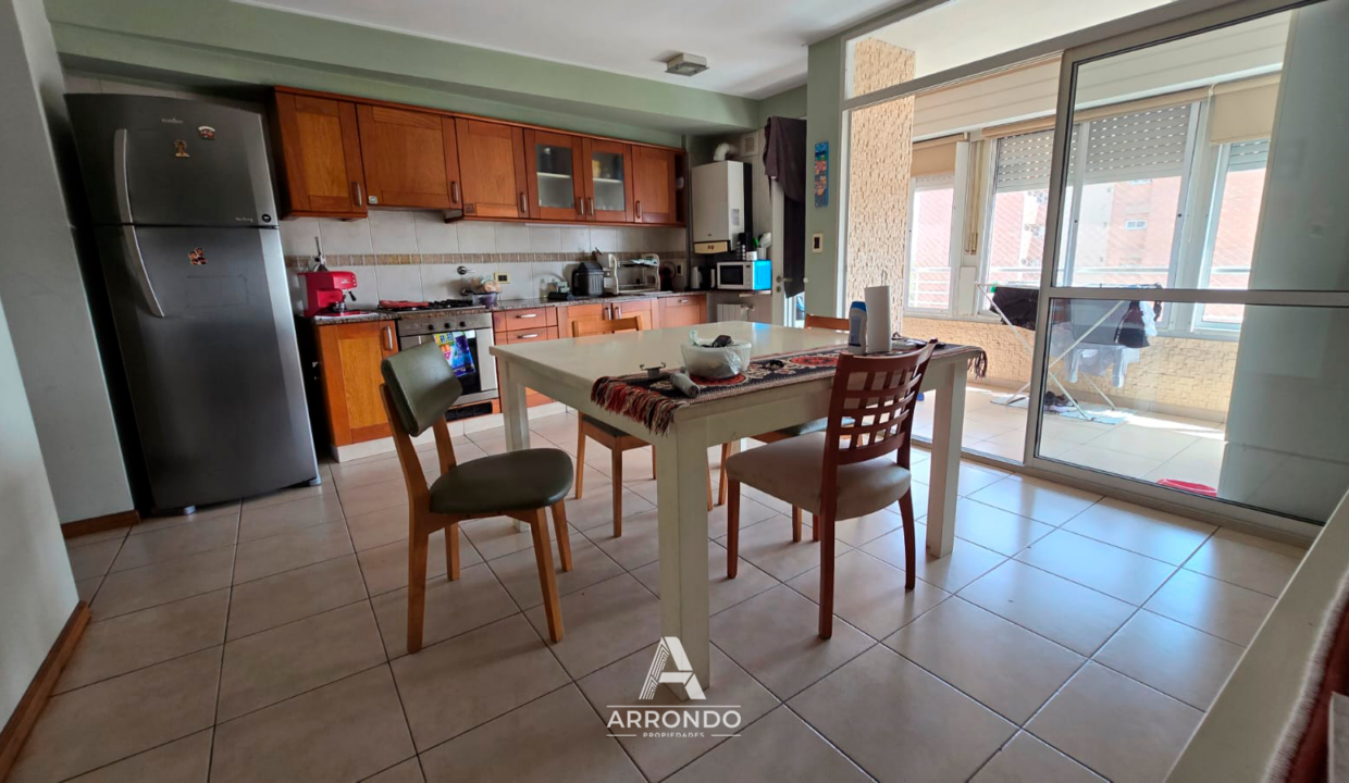 ArrondoProp_Rodriguez1600_Cocina&Desayunador2